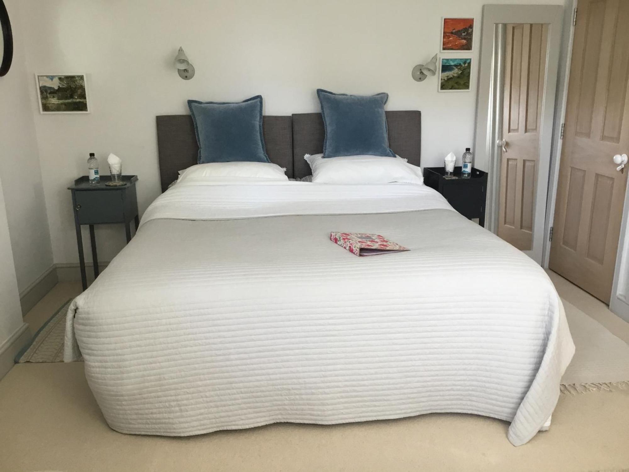 Number 19 B&B Chichester Rum bild